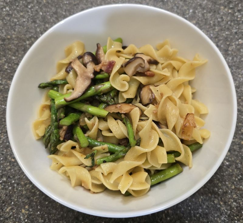 Pasta with Leftover Ham, Leeks, and
        Spinach